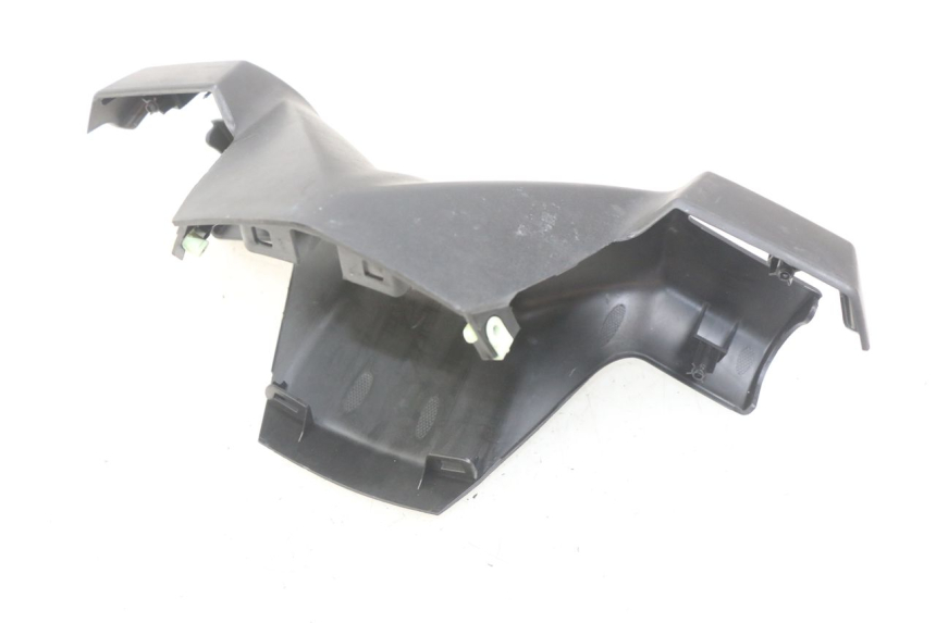 photo de HANDLEBAR COVER FRONT PEUGEOT CITYSTAR 125 (2011 - 2017) - Alternative perspective