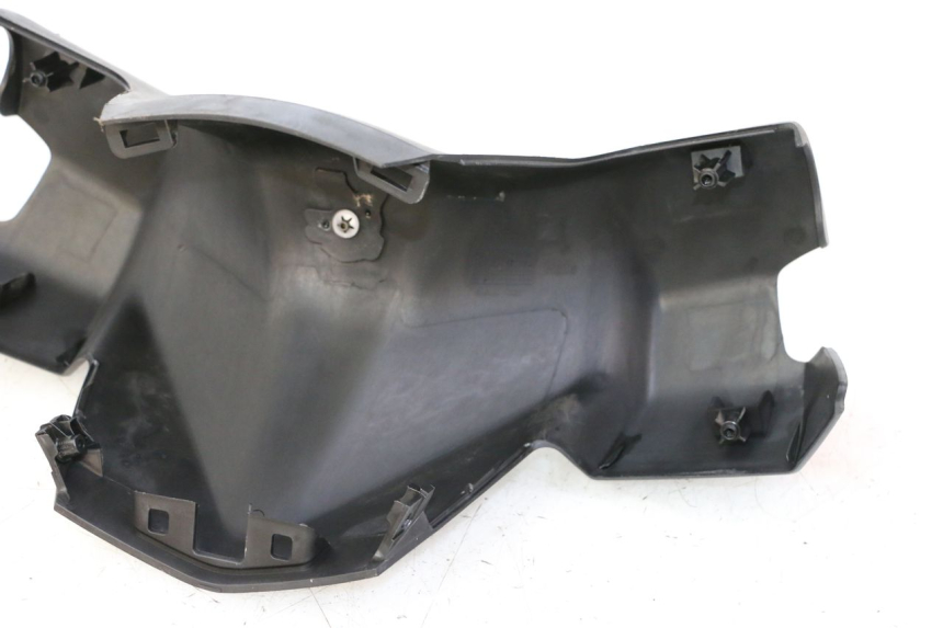 photo de HANDLEBAR COVER FRONT PEUGEOT CITYSTAR 50 (2013 - 2017) - Surface and material condition