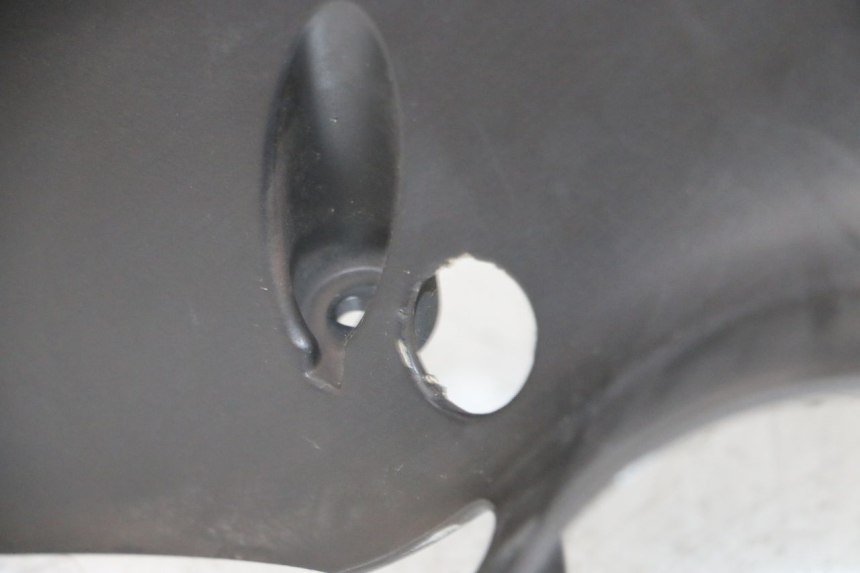 photo de HANDLEBAR COVER FRONT YAMAHA CYGNUS X INJECTION 125 (2007 - 2013) - Supplementary product photo