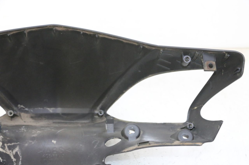 photo de HANDLEBAR COVER FRONT YAMAHA CYGNUS X INJECTION 125 (2007 - 2013) - Product overview