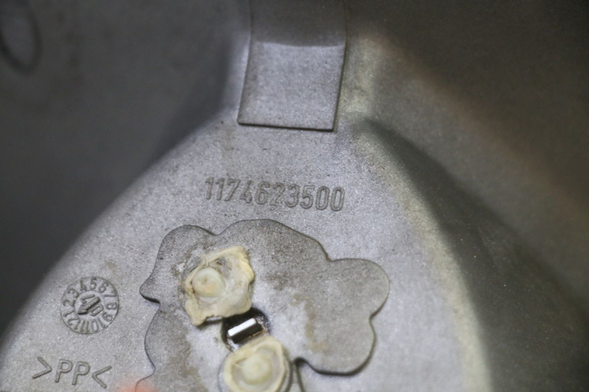 photo de HANDLEBAR COVER FRONT PEUGEOT ELYSTAR 50 (2002 - 2014) - Product overview