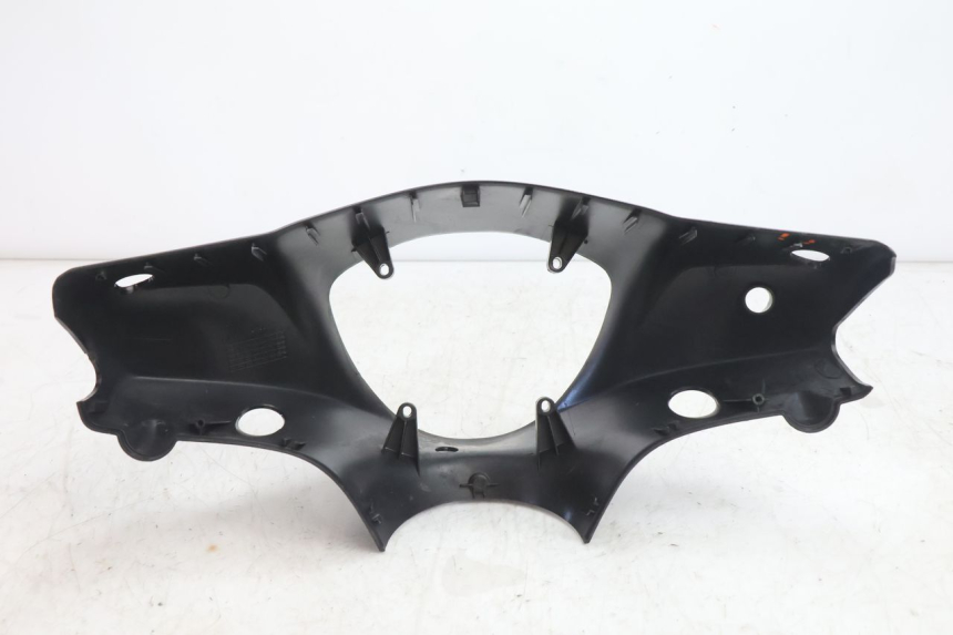 photo de HANDLEBAR COVER FRONT PIAGGIO FLY 2T 50 (2004 - 2017) - Fixing points details