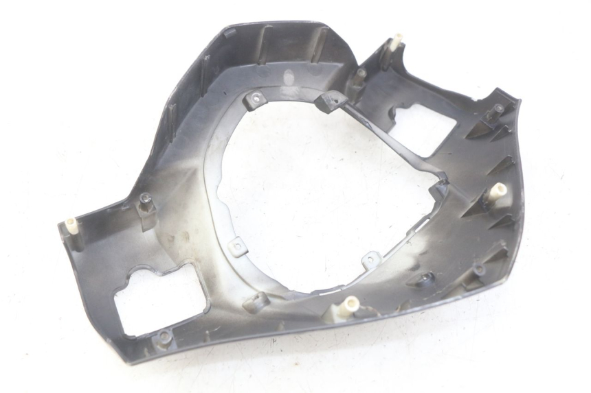 photo de HANDLEBAR COVER FRONT TNT MOTOR GRIDO 2T 50 (2010 - 2019) - Zoom on usage condition