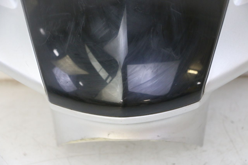 photo de HANDLEBAR COVER FRONT PEUGEOT KISBEE 2T 50 (2010 - 2017) - Distinctive features