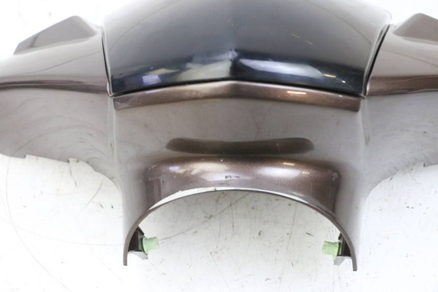 photo de HANDLEBAR COVER FRONT PEUGEOT KISBEE 2T 50 (2010 - 2017) - Component detail