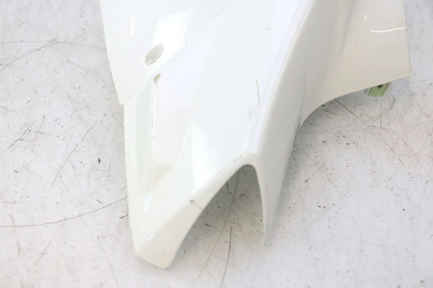photo de HANDLEBAR COVER FRONT PEUGEOT KISBEE 2T 50 (2010 - 2017) - Technical close-up