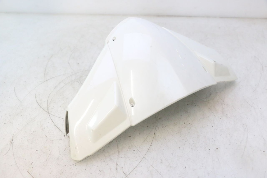 photo de HANDLEBAR COVER FRONT PEUGEOT KISBEE 2T 50 (2010 - 2017) - Fixing points details