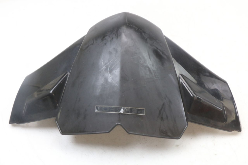 photo de HANDLEBAR COVER FRONT PEUGEOT KISBEE 4T 50 (2018 - 2022) - Zoom on usage condition