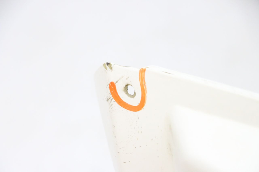 photo de HANDLEBAR COVER FRONT PEUGEOT KISBEE 4T 50 (2010 - 2017) - Supplementary product photo