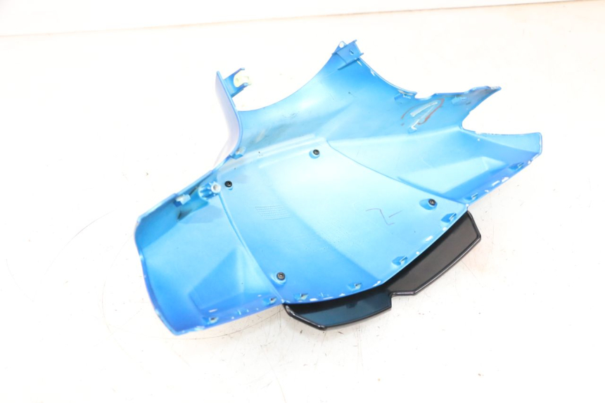 photo de HANDLEBAR COVER FRONT PEUGEOT KISBEE 4T 50 (2010 - 2017) - Component zoom