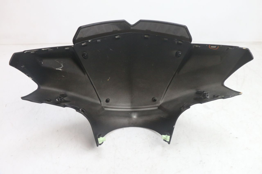 photo de HANDLEBAR COVER FRONT PEUGEOT KISBEE 4T 50 (2018 - 2022) - Product overview