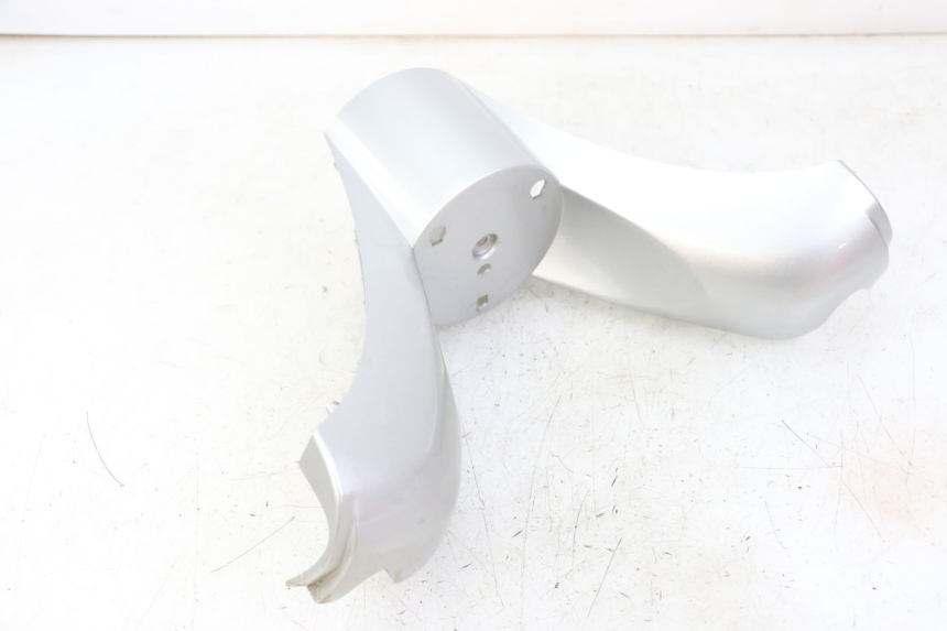 photo de HANDLE BAR FRONT PANEL KYMCO GRAND DINK 125 (2008 - 2014) - Fixing points details