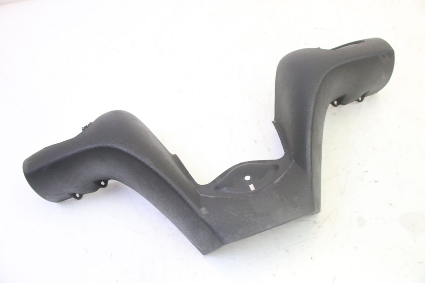 photo de HANDLEBAR COVER FRONT PIAGGIO MP3 500 (2011 - 2015) - Component detail
