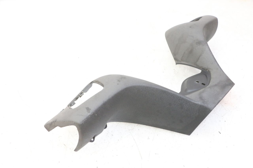 photo de HANDLEBAR COVER FRONT PIAGGIO MP3 125 (2006 - 2014) - Alternative perspective