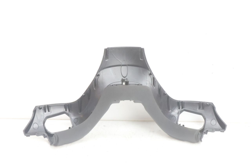 photo de HANDLE BAR FRONT PANEL PIAGGIO MP3 500 (2016 - 2018) - Surface and material condition