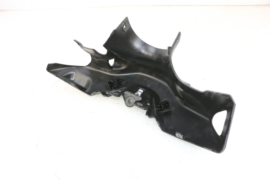 photo de HANDLE BAR FRONT PANEL YAMAHA NEO'S CORE 1 (2022 - 2026) - Zoom on usage condition