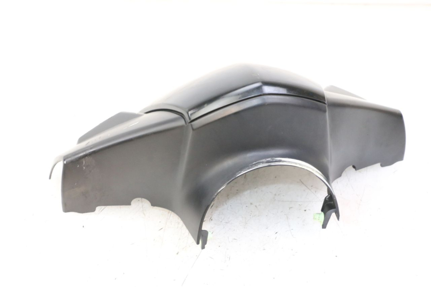 photo de HANDLEBAR COVER FRONT PEUGEOT KISBEE 4T 50 (2018 - 2022) - Technical close-up