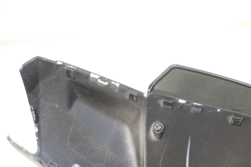 photo de HANDLEBAR COVER FRONT PEUGEOT KISBEE 4T 50 (2018 - 2022) - Component detail