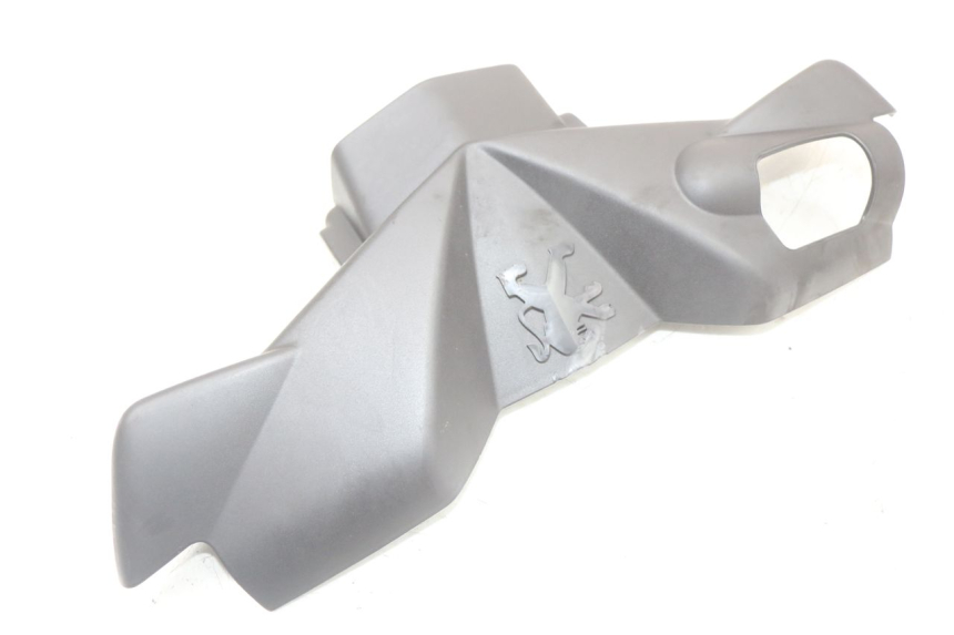 photo de HANDLEBAR COVER FRONT PEUGEOT LUDIX 50 (2005 - 2007) - Alternative perspective