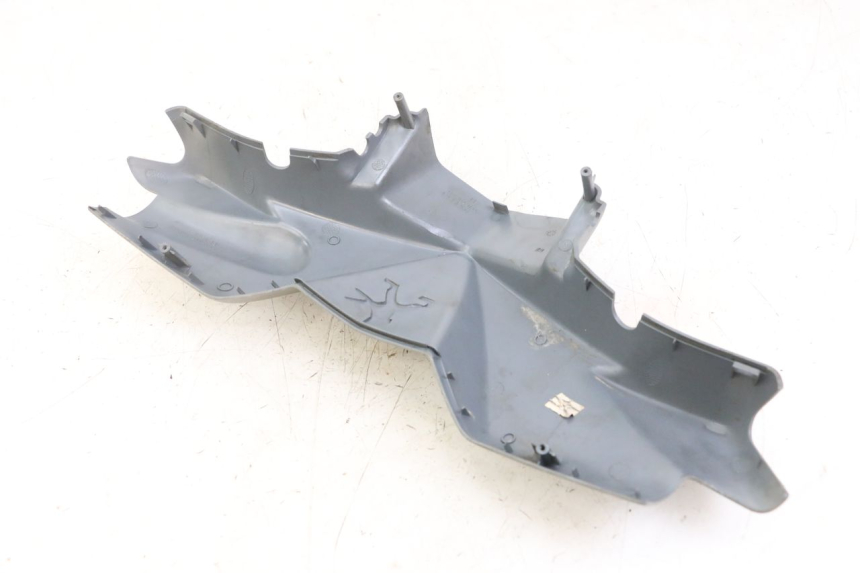 photo de HANDLE BAR FRONT PANEL PEUGEOT LUDIX ONE 50 (2005 - 2008) - Fixing points details