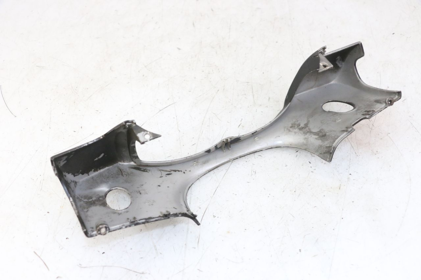 photo de HANDLE BAR FRONT PANEL PIAGGIO BEVERLY 125 (1998 - 2005) - Technical close-up