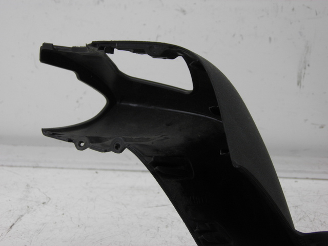 photo de HANDLE BAR FRONT PANEL PIAGGIO MP3 RL 125 (2008 - 2009) - Alternative perspective