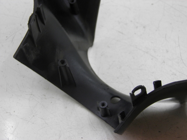 photo de HANDLE BAR FRONT PANEL PIAGGIO ZIP 4T 50 (2001 - 2008) - Zoom on usage condition