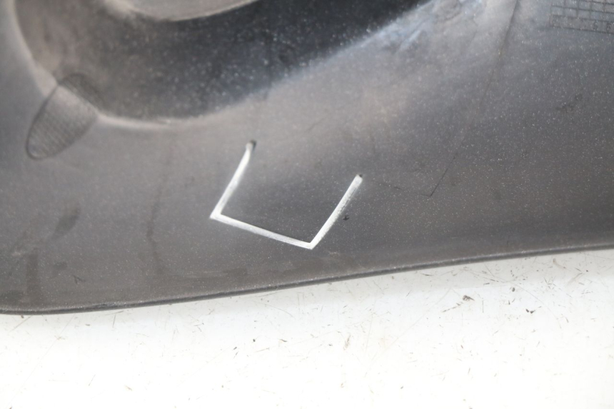 photo de HANDLE BAR FRONT PANEL PEUGEOT SATELIS 300 (2012 - 2015) - Technical close-up