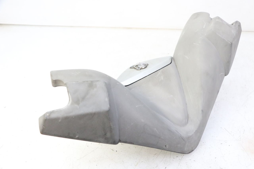 photo de HANDLE BAR FRONT PANEL PEUGEOT SATELIS 125 (2010 - 2012) - Component zoom