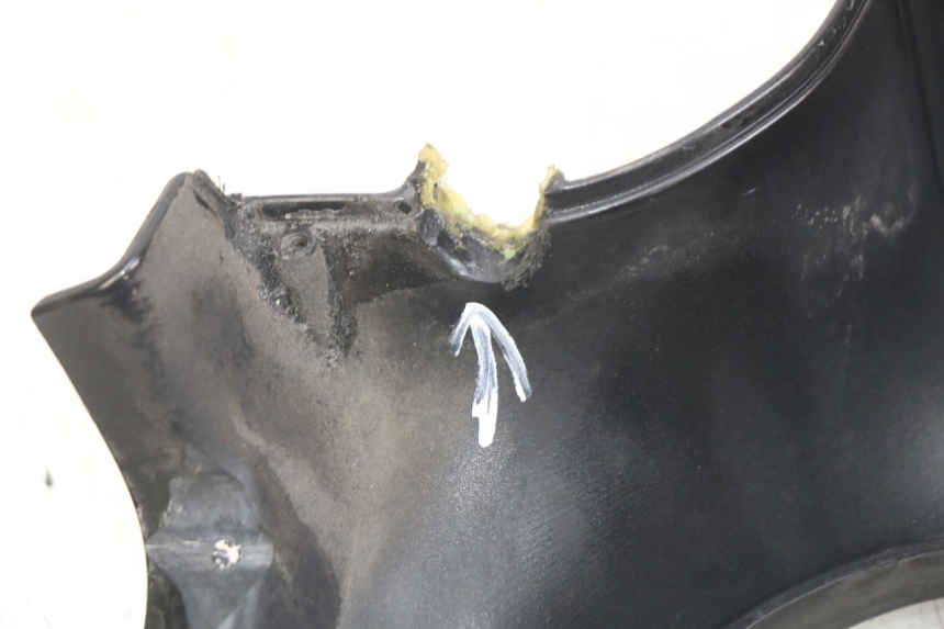 photo de HANDLEBAR COVER FRONT APRILIA SCARABEO 100 (2003 - 2012) - Surface and material condition