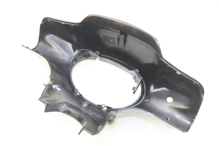 photo de HANDLEBAR COVER FRONT APRILIA SCARABEO 100 (2003 - 2012) - Checked used part