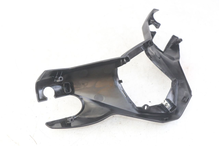 photo de HANDLEBAR COVER FRONT MBK SKYCRUISER 125 (2010 - 2013) - Technical close-up