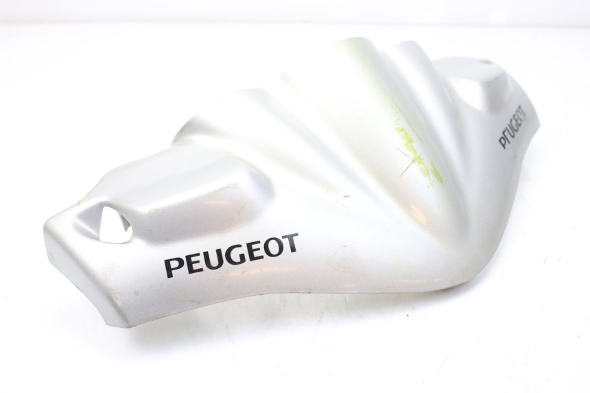 photo de HANDLEBAR COVER FRONT PEUGEOT SPEEDFIGHT LC 50 (1996 - 2002) - Technical close-up