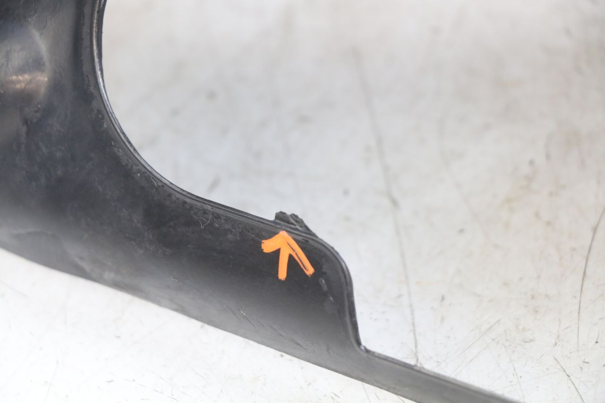 photo de HANDLEBAR COVER FRONT PEUGEOT SPEEDFIGHT LC 50 (1996 - 2002) - Surface and material condition