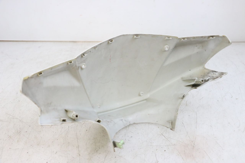 photo de HANDLE BAR FRONT PANEL PEUGEOT STREETZONE 2T 50 (2014 - 2019) - Zoom on usage condition