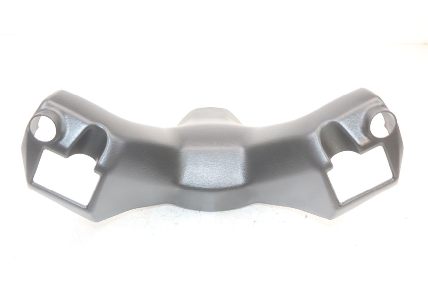photo de HANDLE BAR FRONT PANEL SUZUKI BURGMAN 125 (2018 - 2021) - Zoom on usage condition