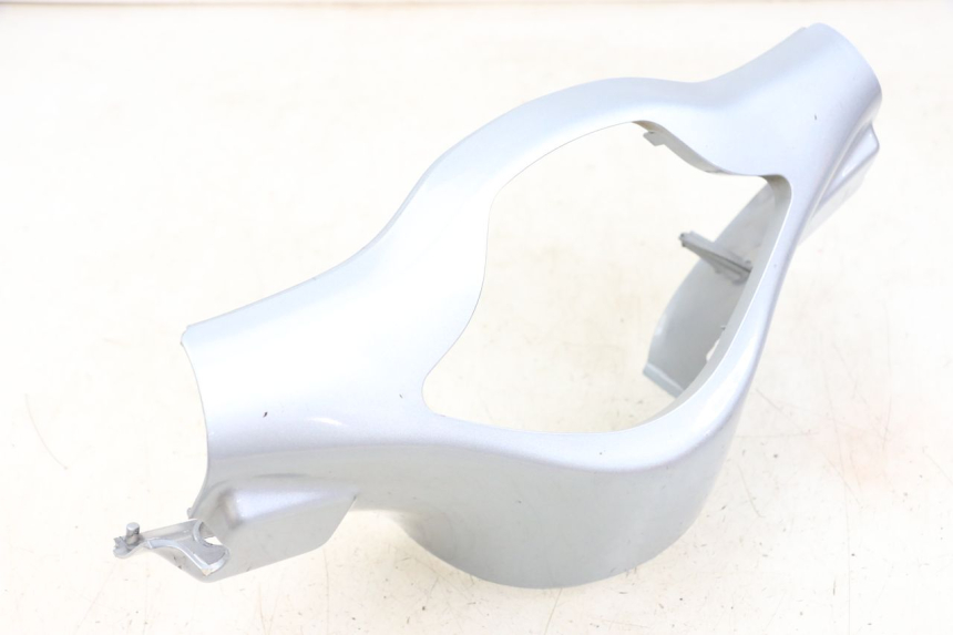photo de HANDLEBAR COVER FRONT PIAGGIO VESPA PRIMAVERA 4T 50 (2021 - 2024) - Component detail