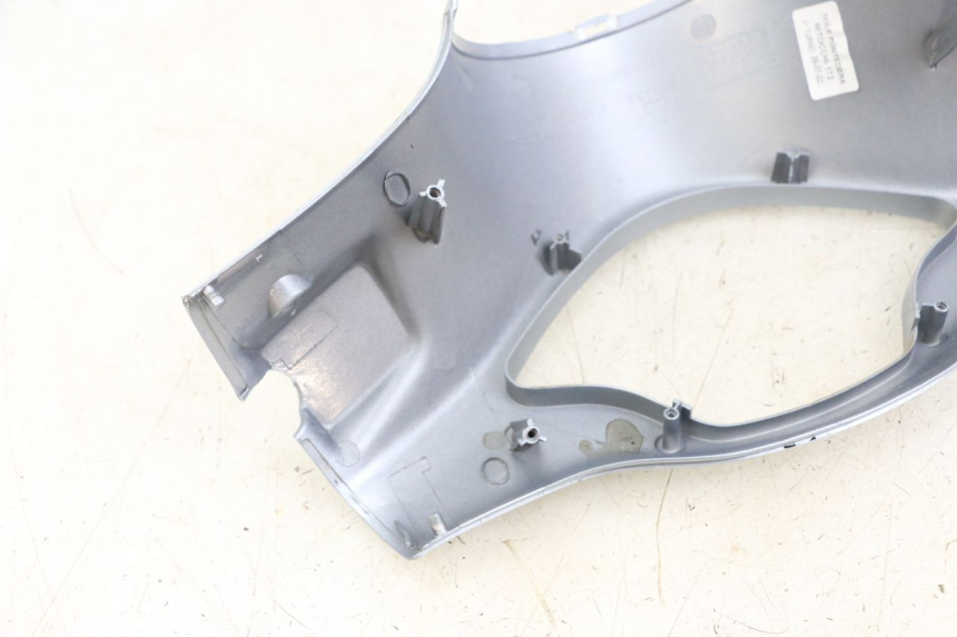 photo de HANDLEBAR COVER FRONT PIAGGIO VESPA PRIMAVERA 4T 50 (2021 - 2024) - Surface and material condition