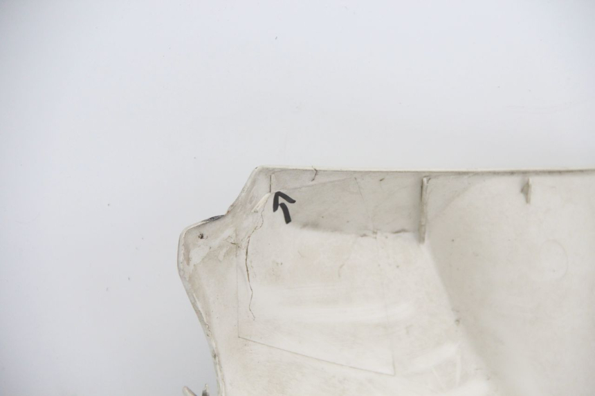 photo de HANDLE BAR FRONT PANEL PEUGEOT VIVACITY 100 (1999 - 2008) - Zoom on usage condition