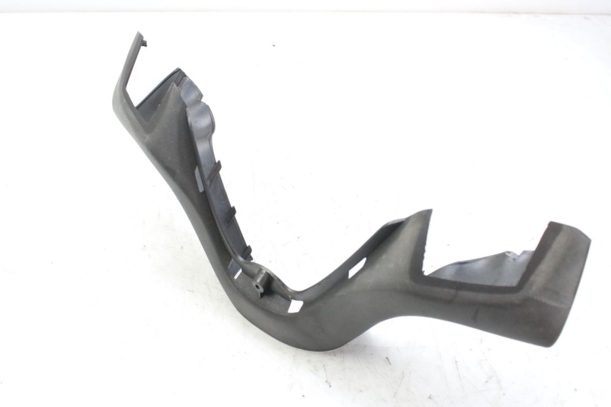 photo de HANDLEBAR COVER FRONT PIAGGIO X9 EVOLUTION 125 (2003 - 2007) - Checked used part