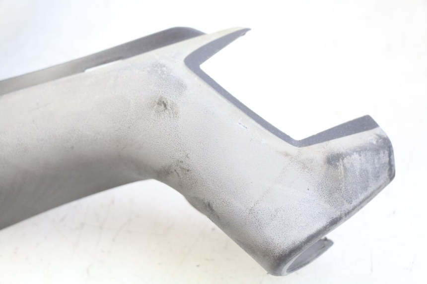 photo de HANDLEBAR COVER FRONT PIAGGIO X9 125 (2000 - 2003) - Component detail