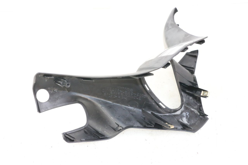 photo de HANDLE BAR FRONT PANEL KYMCO XCITING 250 (2006 - 2009) - Zoom on usage condition