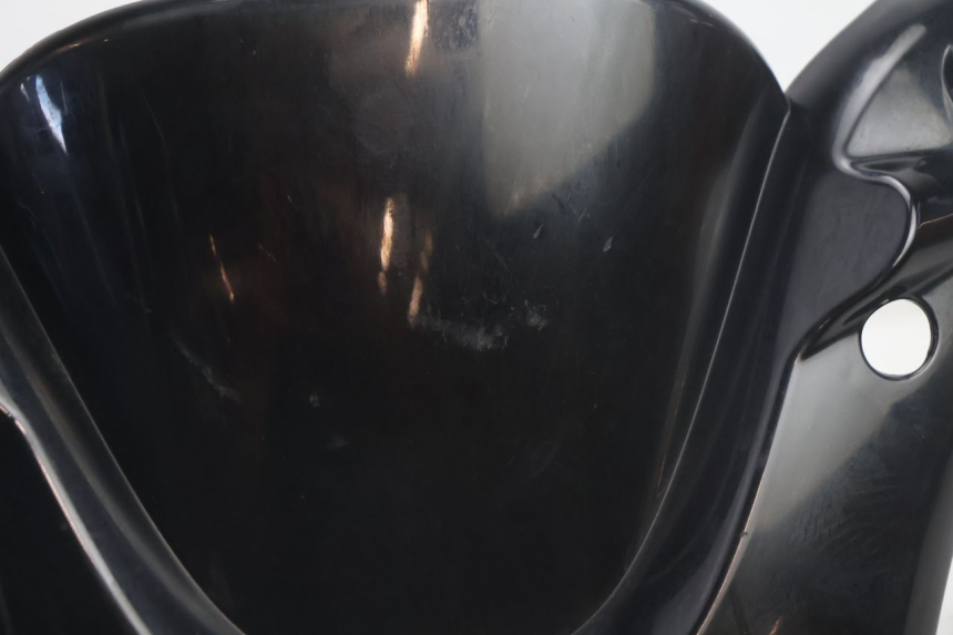 photo de HANDLEBAR COVER FRONT YAMAHA YP MAJESTY 125 (2002 - 2006) - Component detail