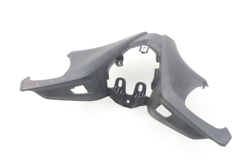 photo de HANDLE BAR FRONT PANEL YAMAHA YP T-MAX TMAX 530 (2017 - 2020) - Technical close-up