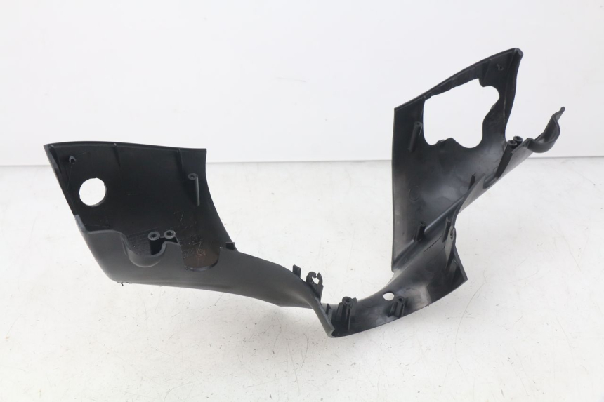 photo de HANDLE BAR FRONT PANEL PIAGGIO ZIP 4T 50 (2006 - 2017) - Zoom on usage condition
