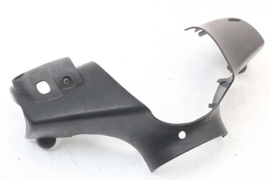 photo de HANDLEBAR COVER FRONT PIAGGIO ZIP 4T 50 (2018 - 2020) - Zoom on usage condition