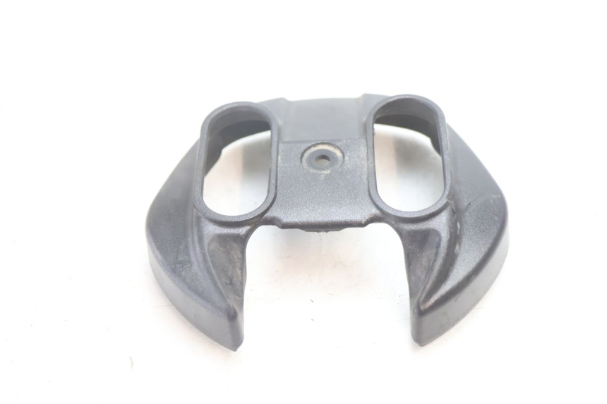 photo de HANDLEBAR COVER YAMAHA BW'S BWS 125 (2010 - 2013) - Technical close-up