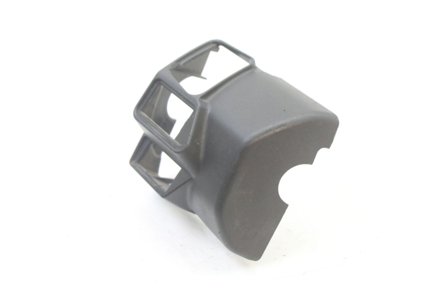 photo de HANDLE BAR PANEL SWITCH APRILIA ATLANTIC 125 (2003 - 2009) - Zoom on usage condition