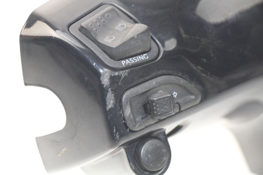 photo de HANDLE BAR PANEL SWITCH PIAGGIO FLY IE 125 (2012 - 2017) - Product overview