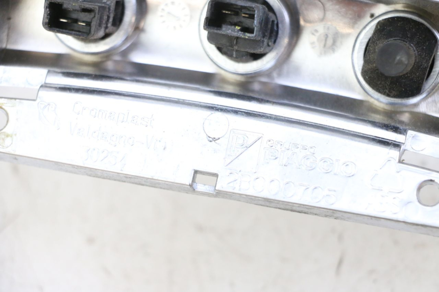 photo de HANDLE BAR PANEL SWITCH PIAGGIO MP3 500 (2014 - 2017) - Component detail